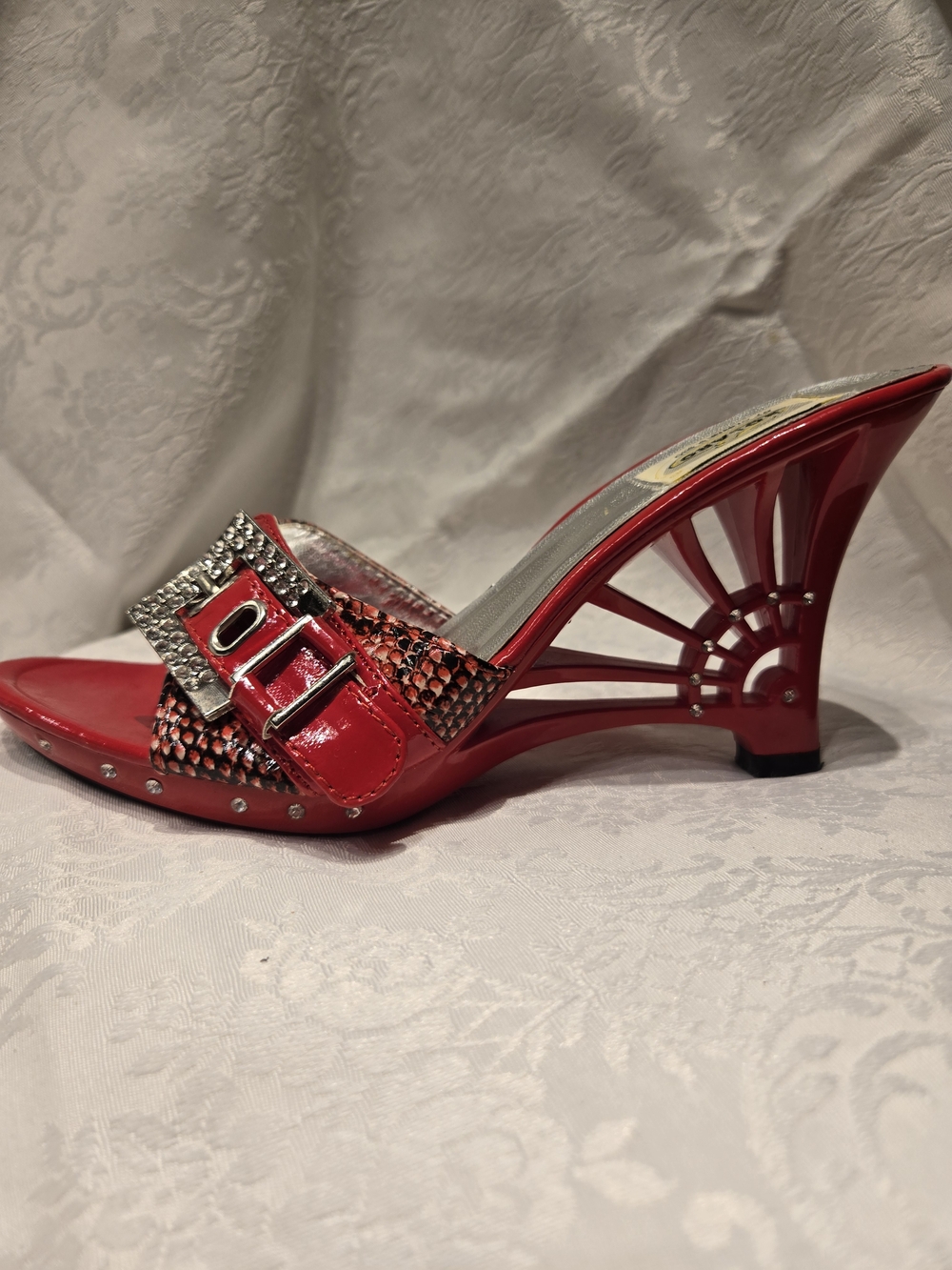 Red Rhinestone Buckle Women's Dress Sandal 9M Patent Non-slip Buckle